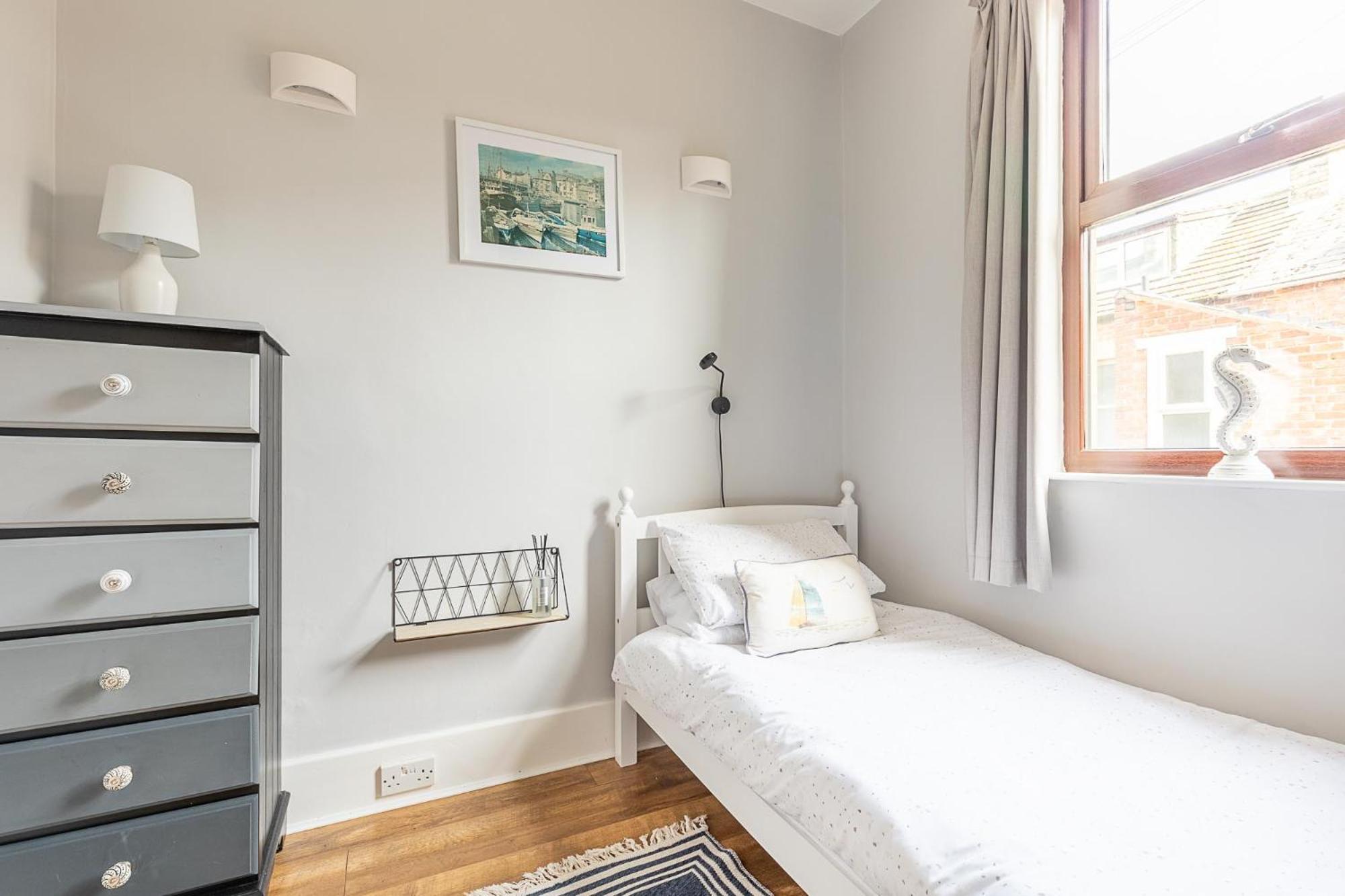 Rovers' Retreat Whitby George Street Экстерьер фото